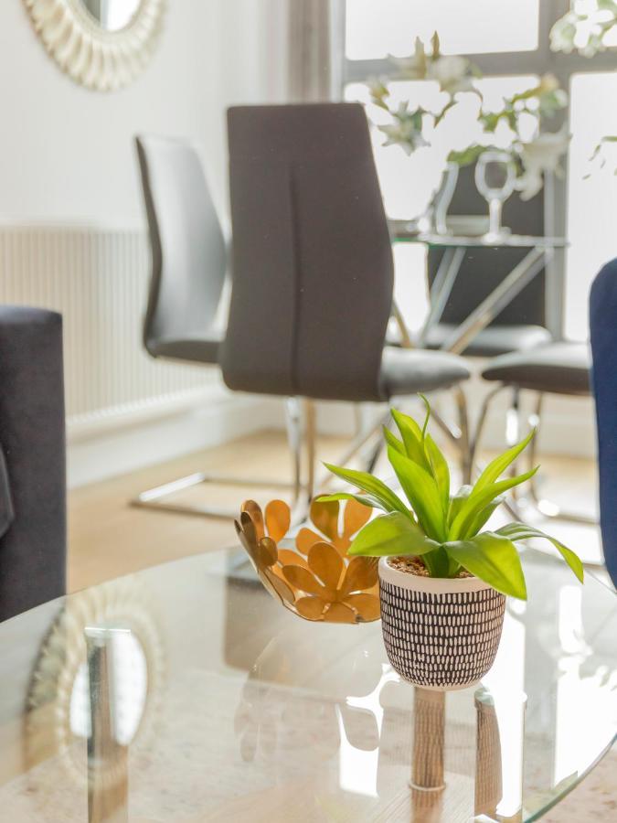 1 Bed Apartment - Redhill Central, Surrey, Gatwick #3 Dış mekan fotoğraf
